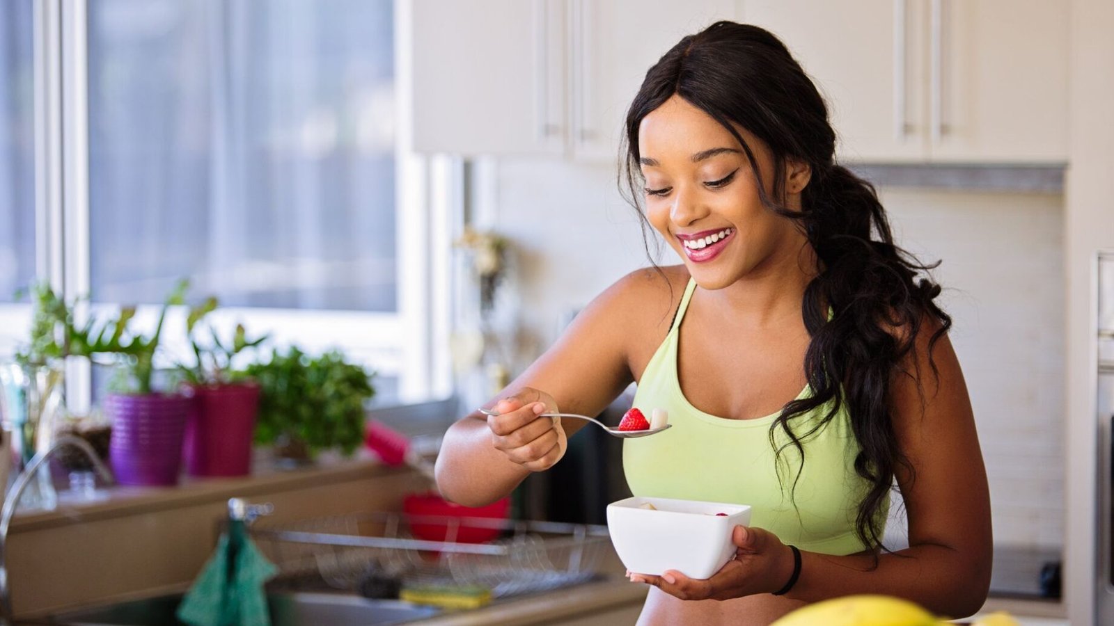 Como comer melhor fora de casa sem transformar isso em dieta rígida