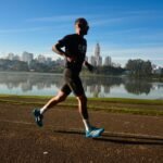 Saúde postural no trabalho remoto: como cuidar do corpo em home office