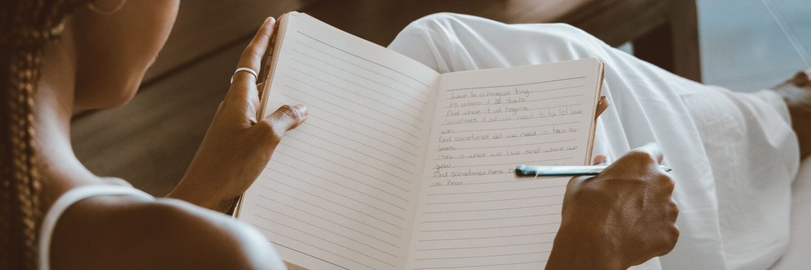 Journaling: como escrever para organizar pensamentos e emoções