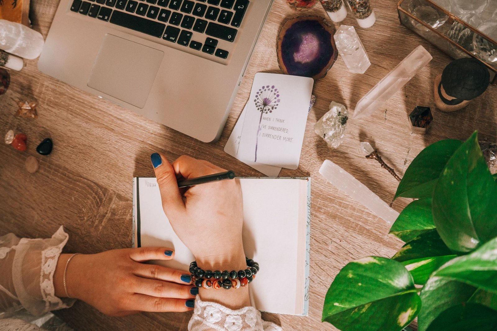 Journaling: como escrever para organizar pensamentos e emoções